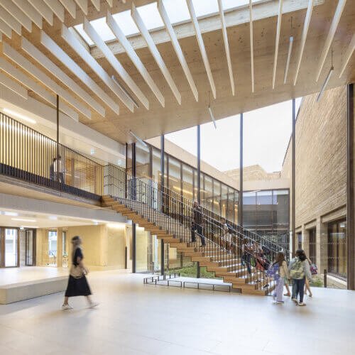 CMA_a+_T.V_24_hall animé_300dpi